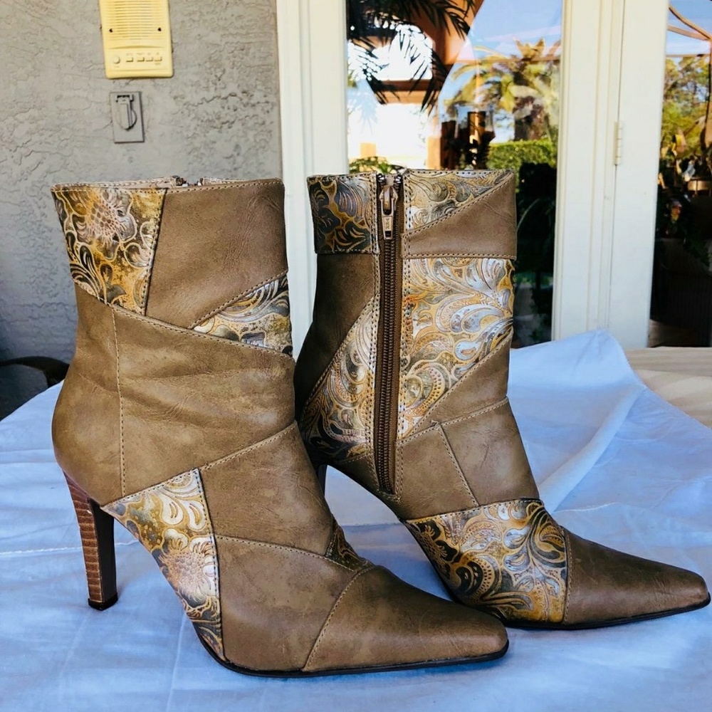 Paprika Boots
